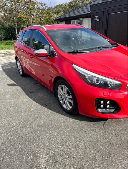 Kia Ceed 2 of 10