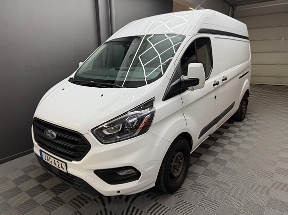 Ford Transit Custom 2 of 9