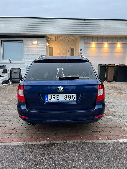 Skoda Superb 8 of 9