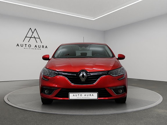 Renault Megane 2 of 18