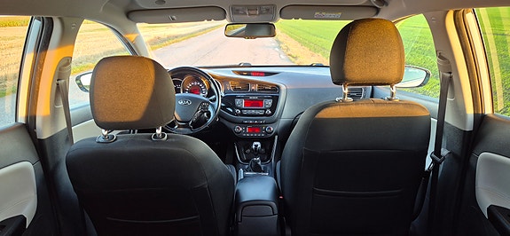 Kia Ceed 8 of 13