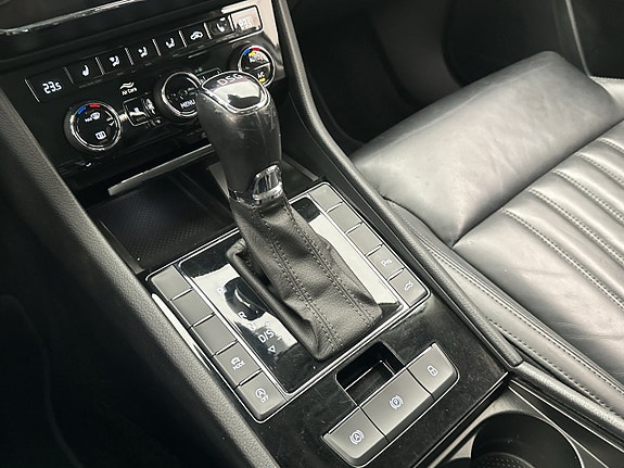 Skoda Superb 25 of 30