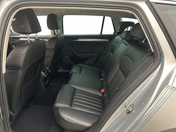 Skoda Superb 28 of 30