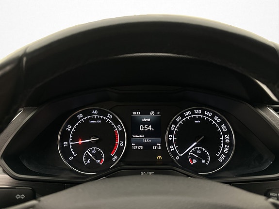 Skoda Superb 18 of 30