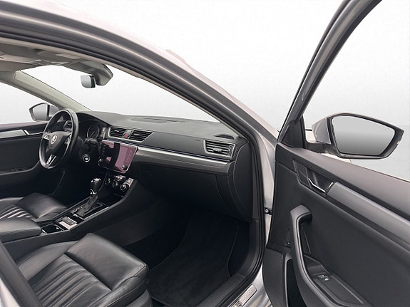 Skoda Superb 27 of 30
