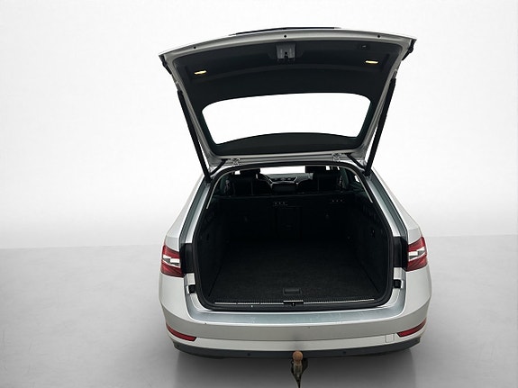 Skoda Superb 29 of 30
