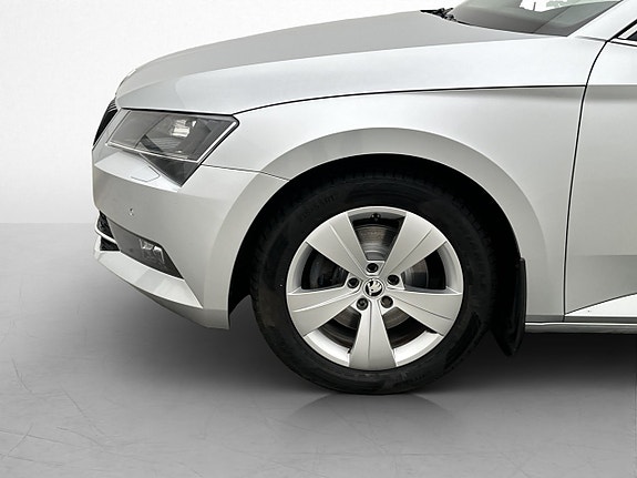 Skoda Superb 30 of 30