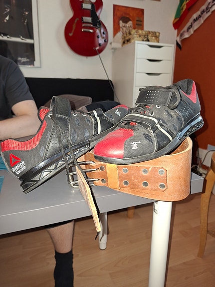 Product image 1 of 2