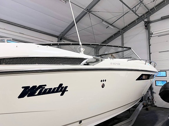 Windy 31 Zonda -2013 | 2 x Volvo Penta D3-220 | 445h | Byte! 2 of 12