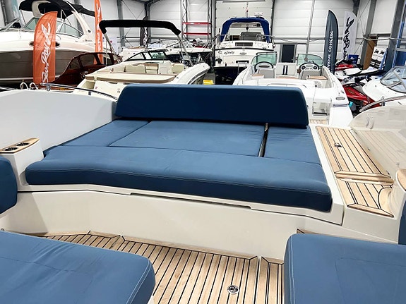 Windy 31 Zonda -2013 | 2 x Volvo Penta D3-220 | 445h | Byte! 6 of 12