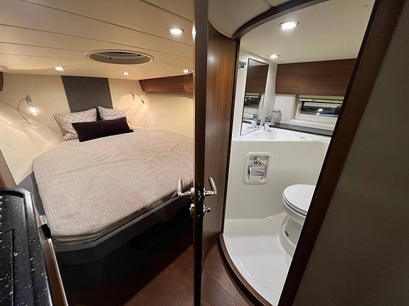 Windy 31 Zonda -2013 | 2 x Volvo Penta D3-220 | 445h | Byte! 10 of 12