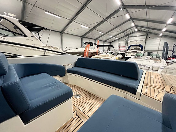 Windy 31 Zonda -2013 | 2 x Volvo Penta D3-220 | 445h | Byte! 5 of 12