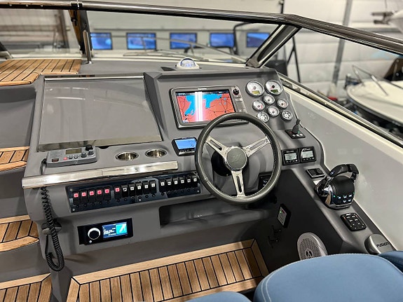 Windy 31 Zonda -2013 | 2 x Volvo Penta D3-220 | 445h | Byte! 8 of 12