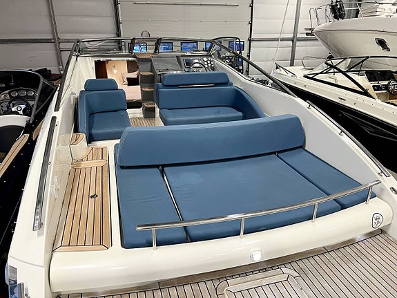 Windy 31 Zonda -2013 | 2 x Volvo Penta D3-220 | 445h | Byte! 3 of 12