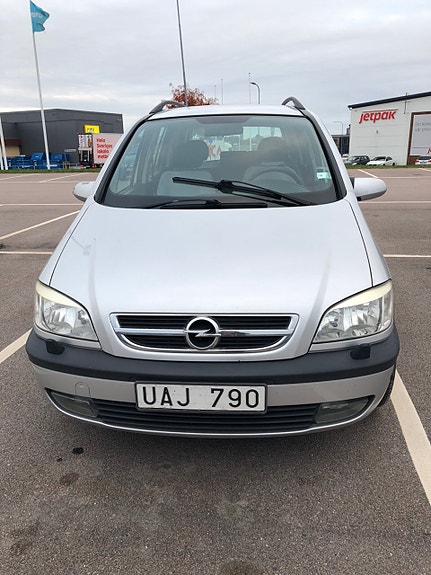 Opel Zafira 10 of 10