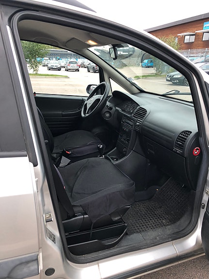 Opel Zafira 7 of 10