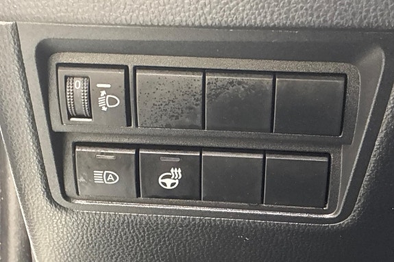 Toyota Yaris 24 of 24