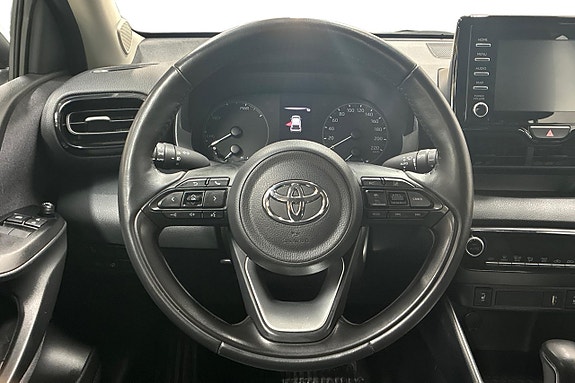 Toyota Yaris 16 of 24