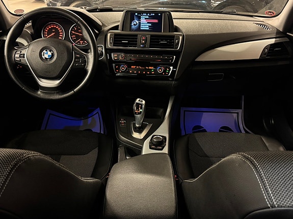 BMW 118i 25 of 28