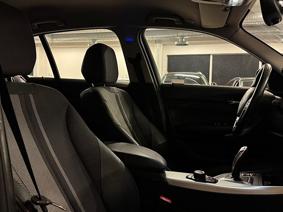 BMW 118i 23 of 28