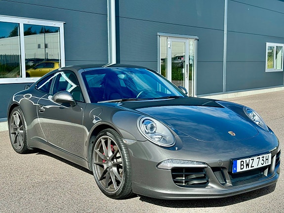 Porsche 911 Carrera S 9 of 13