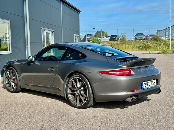 Porsche 911 Carrera S 13 of 13