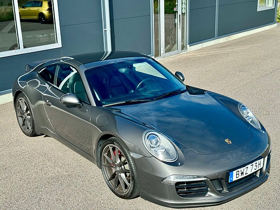 Porsche 911 Carrera S 3 of 13