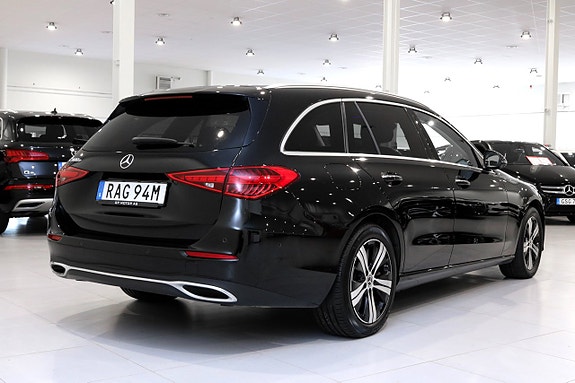 Mercedes-Benz C300 3 of 26
