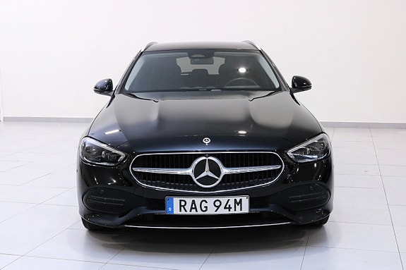 Mercedes-Benz C300 7 of 26