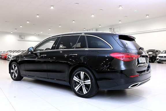Mercedes-Benz C300 5 of 26
