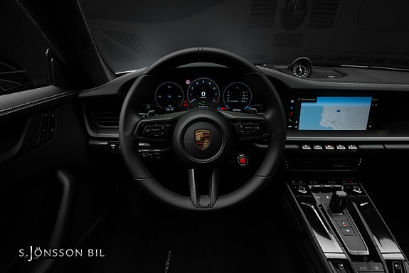 Porsche 911 Carrera 4 GTS 20 of 30