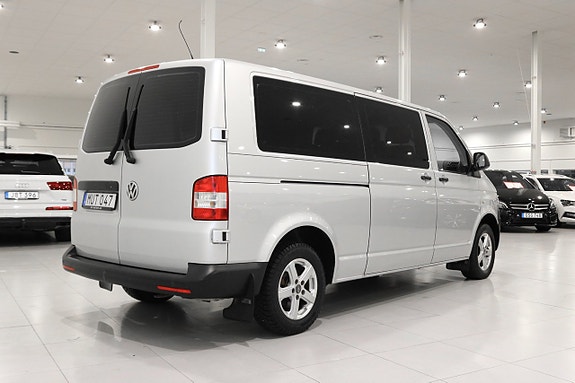 Volkswagen Caravelle 3 of 16
