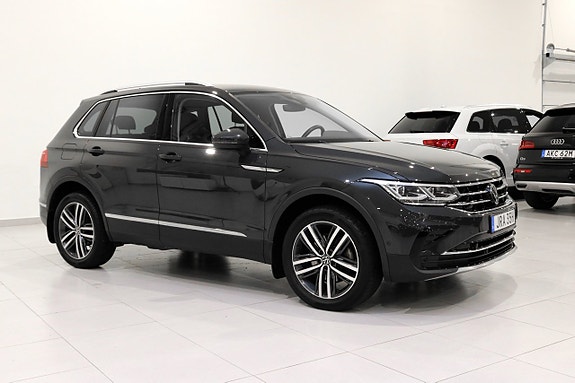 Volkswagen Tiguan 2 of 30
