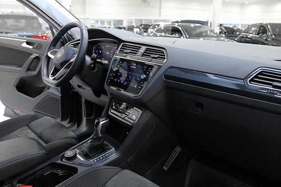 Volkswagen Tiguan 12 of 30