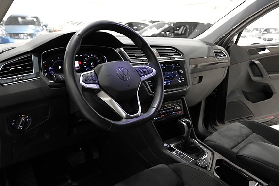 Volkswagen Tiguan 10 of 30