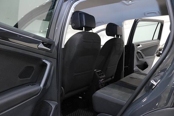 Volkswagen Tiguan 18 of 30
