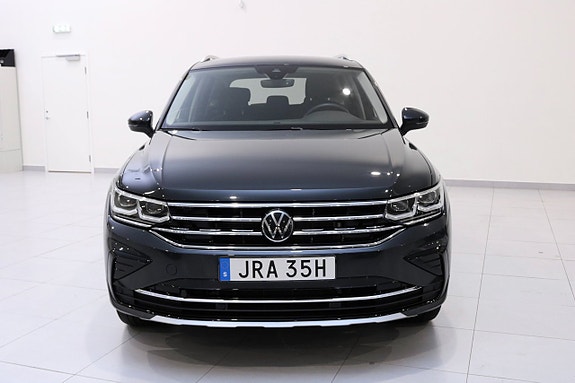 Volkswagen Tiguan 8 of 30