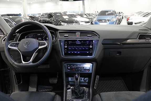 Volkswagen Tiguan 14 of 30