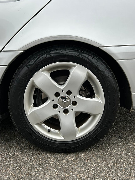 Mercedes-Benz C180 10 of 10