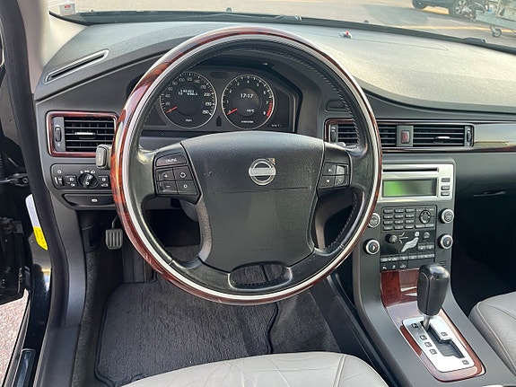 Volvo S80 19 of 27