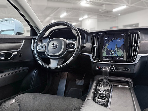 Volvo V90 Cross Country 20 of 29