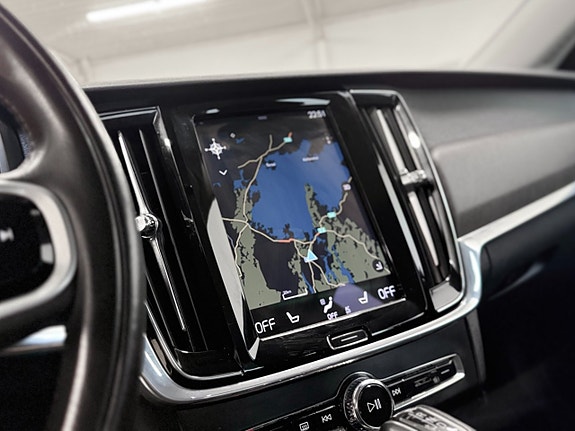 Volvo V90 Cross Country 18 of 29