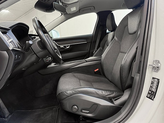 Volvo V90 Cross Country 11 of 29
