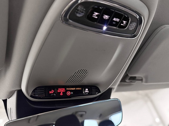 Volvo V90 Cross Country 21 of 29