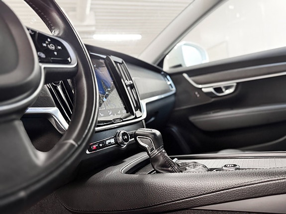 Volvo V90 Cross Country 16 of 29