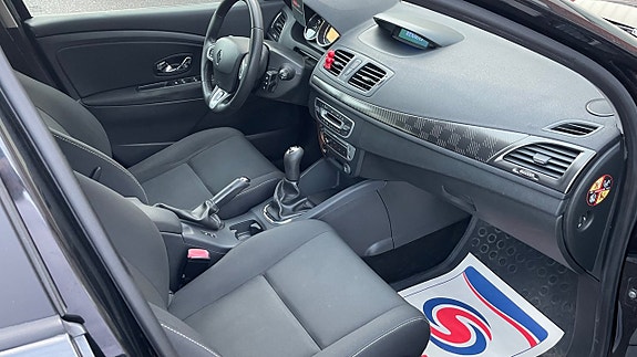 Renault Megane 11 of 16