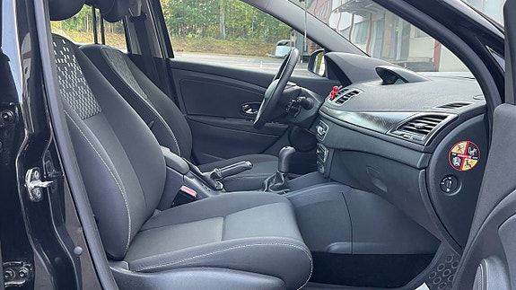 Renault Megane 10 of 16