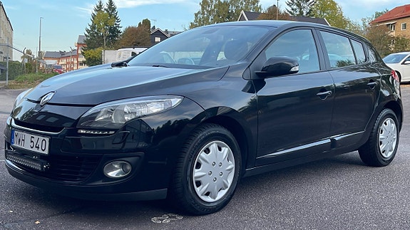 Renault Megane 2 of 16