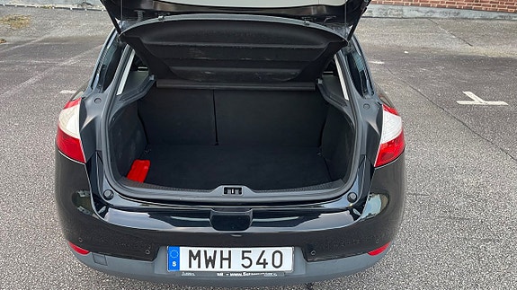 Renault Megane 15 of 16