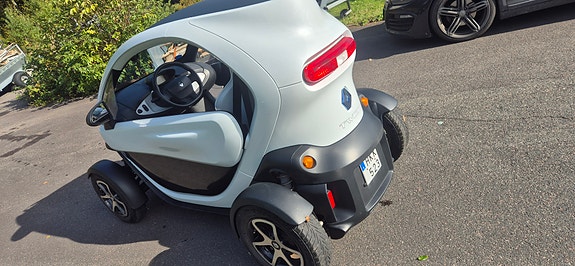 Renault Twizy Urban 80 2 of 5
